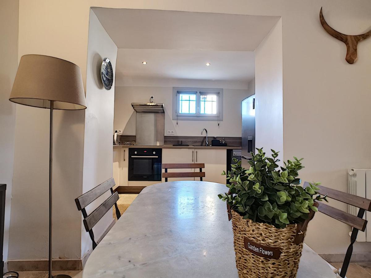 Appartement Avec Terrasse En Centre Ville De Saint Remy De Provence Exteriör bild